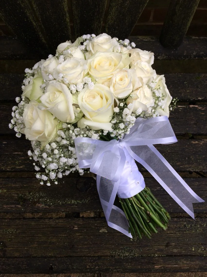 wedding-bouquet Bridal bouquet with white roses